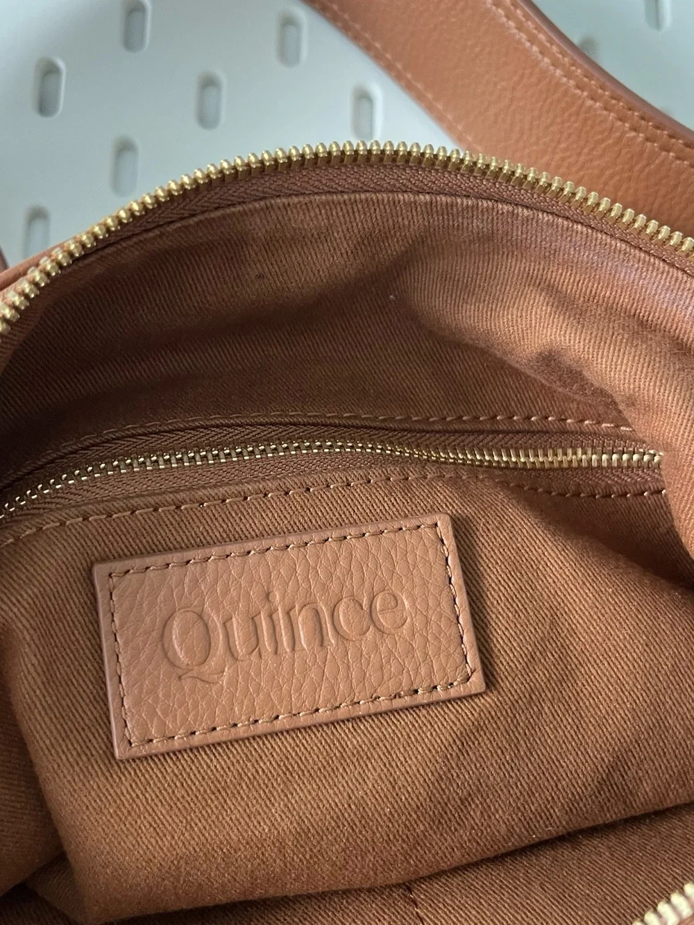 Quince Sloane Shoulder bag with Crossbody strap